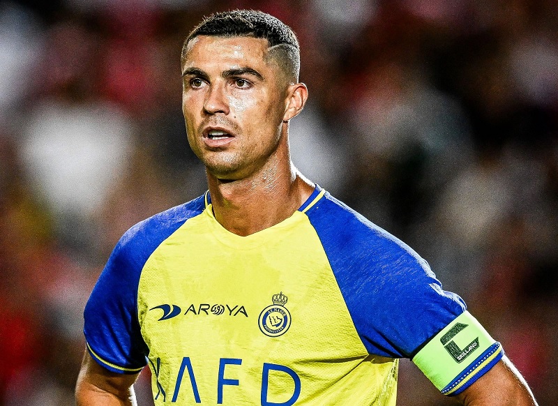 top-10-cau-thu-bong-da-giau-nhat-the-gioi-cristiano-ronaldo
